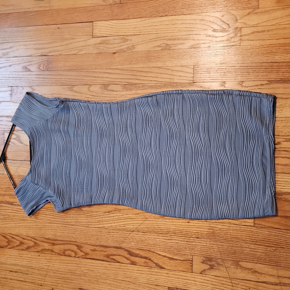 NWOT unbranded gray textured midi bodycon dress size M